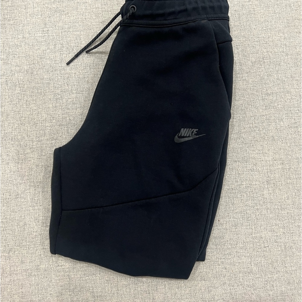 Women Nike tech sweatpants